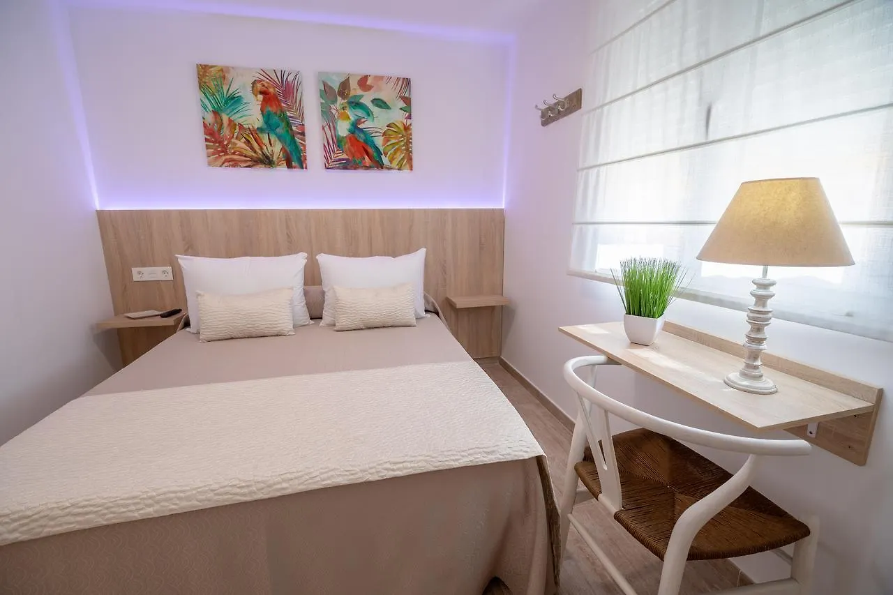 Hotel Petit Malaga Congress 2*,